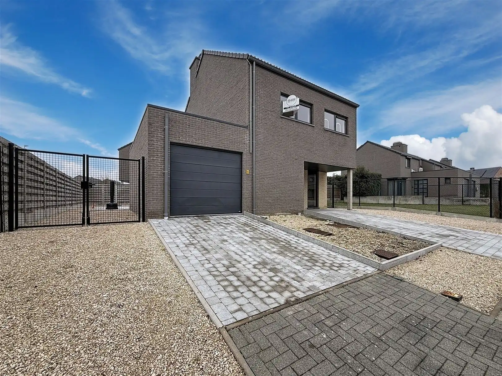 Instapklare open bebouwing, garage, 3 slpks en tuin, 4a 63ca foto 2