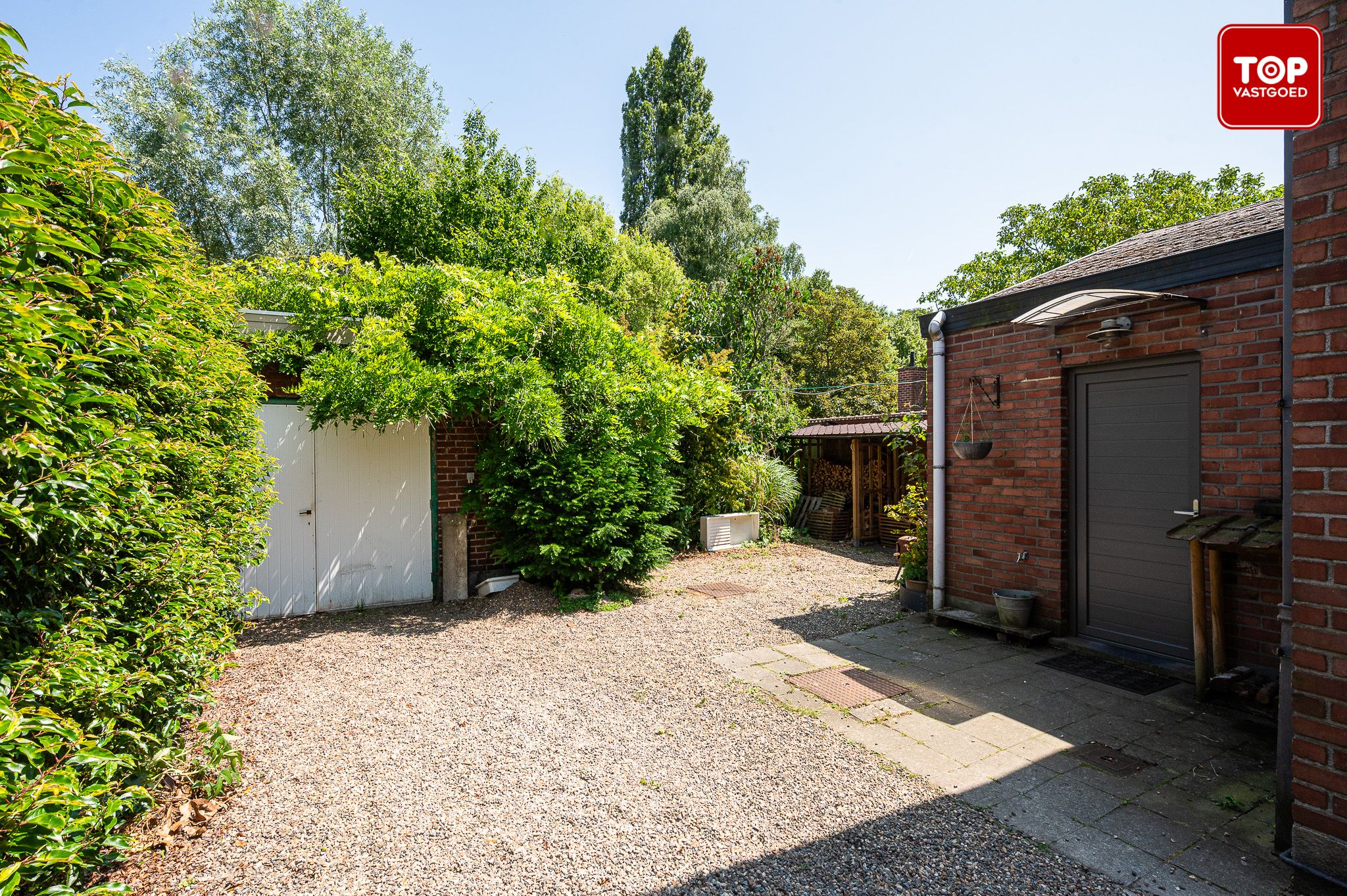 HOB met 3 slaapkamers en prachtige tuin foto 6