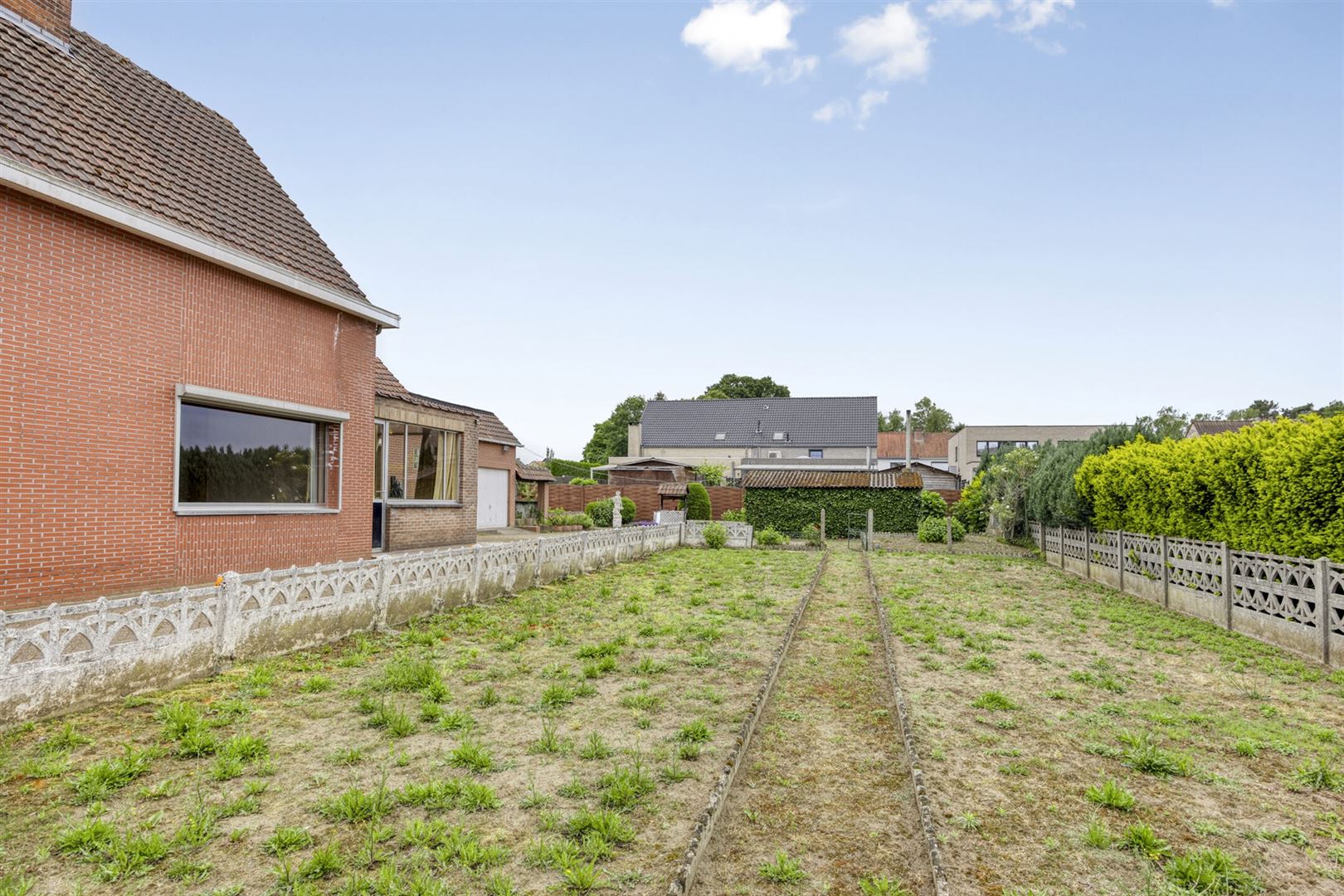 TE KOOP: Woning met 3 slaapkamers op breed perceel! foto 17