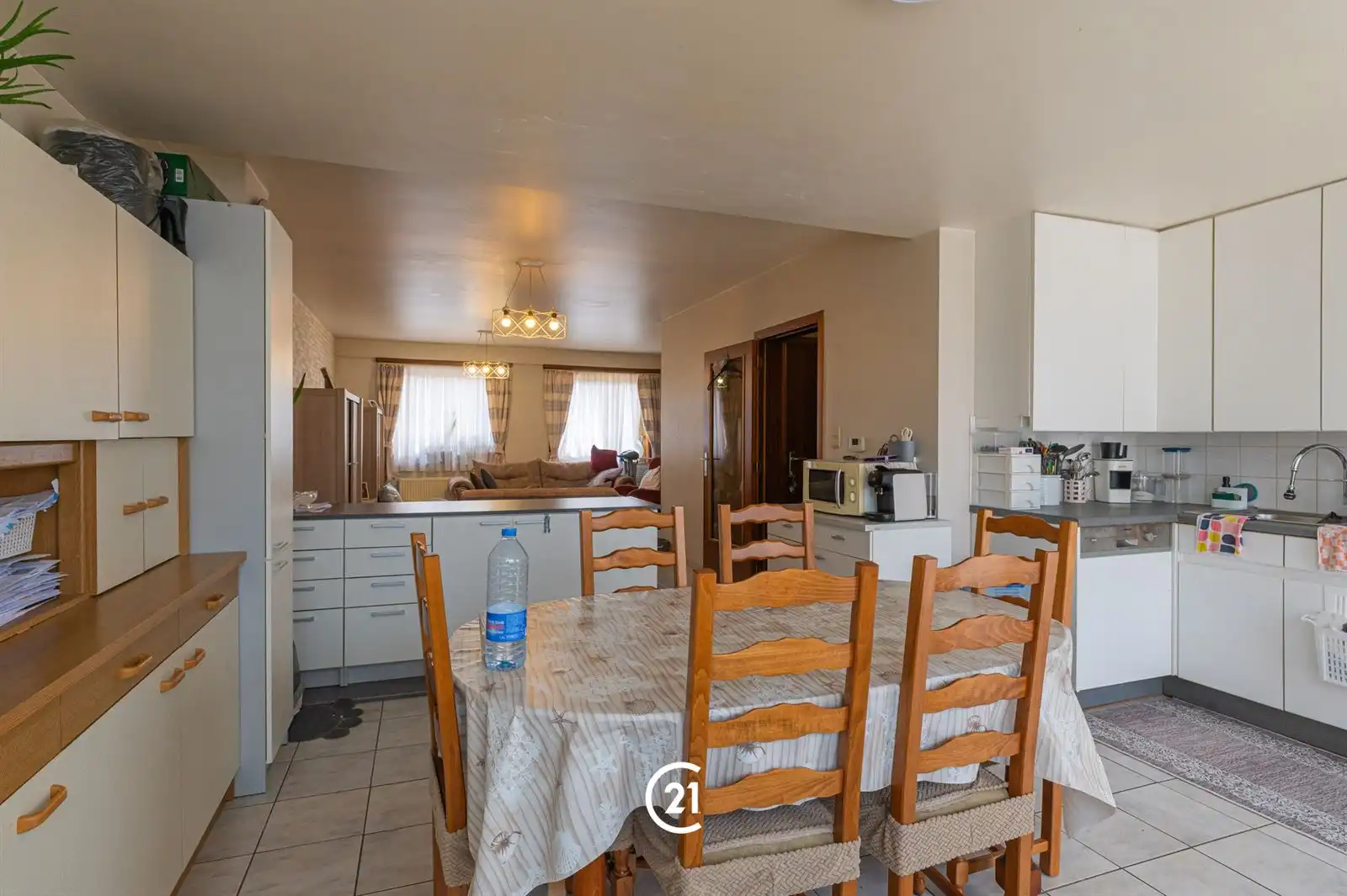 Ruim appartement met groot terras! foto 5