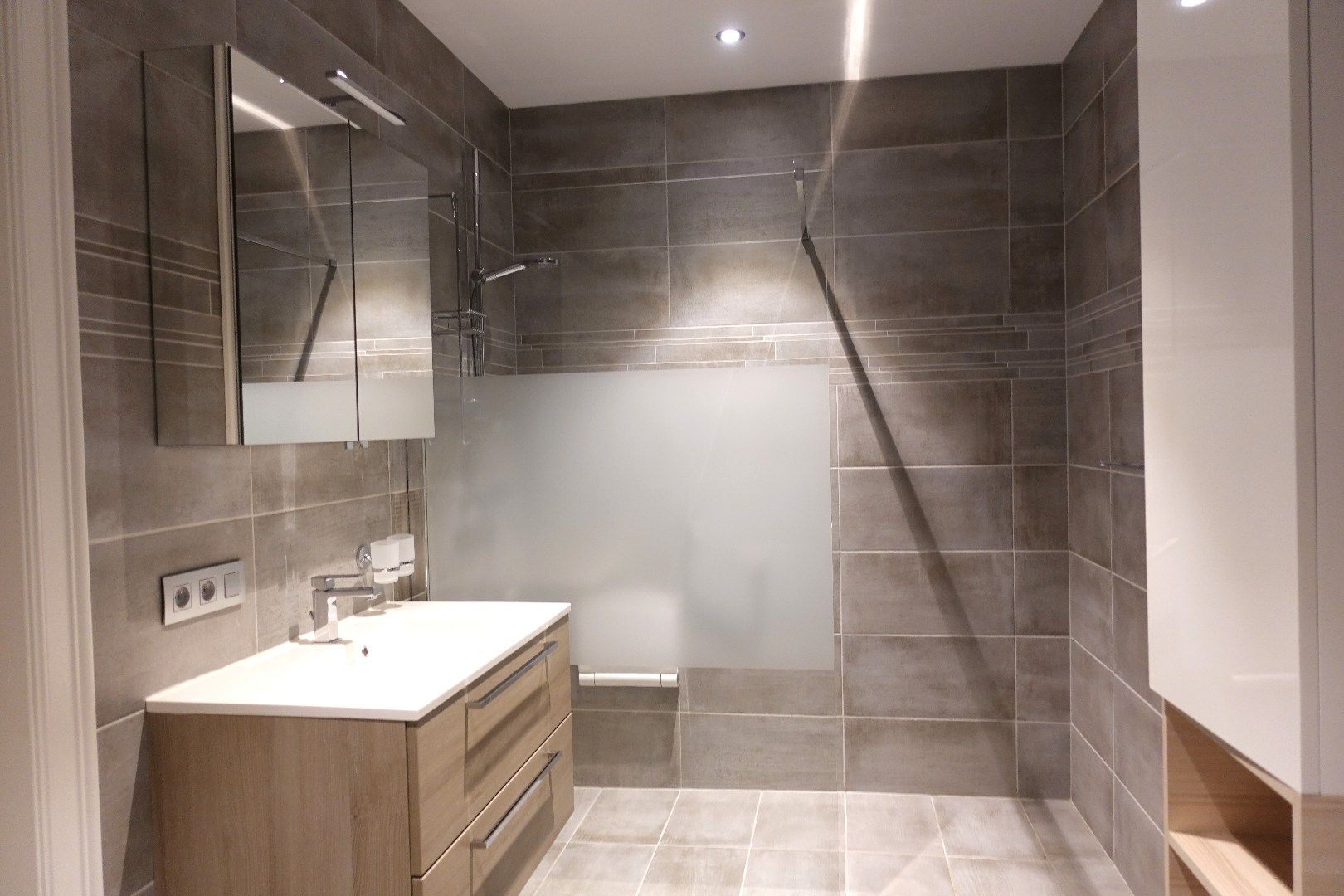 Woning te huur met 3 slaapkamers te Zerkegem  foto 8