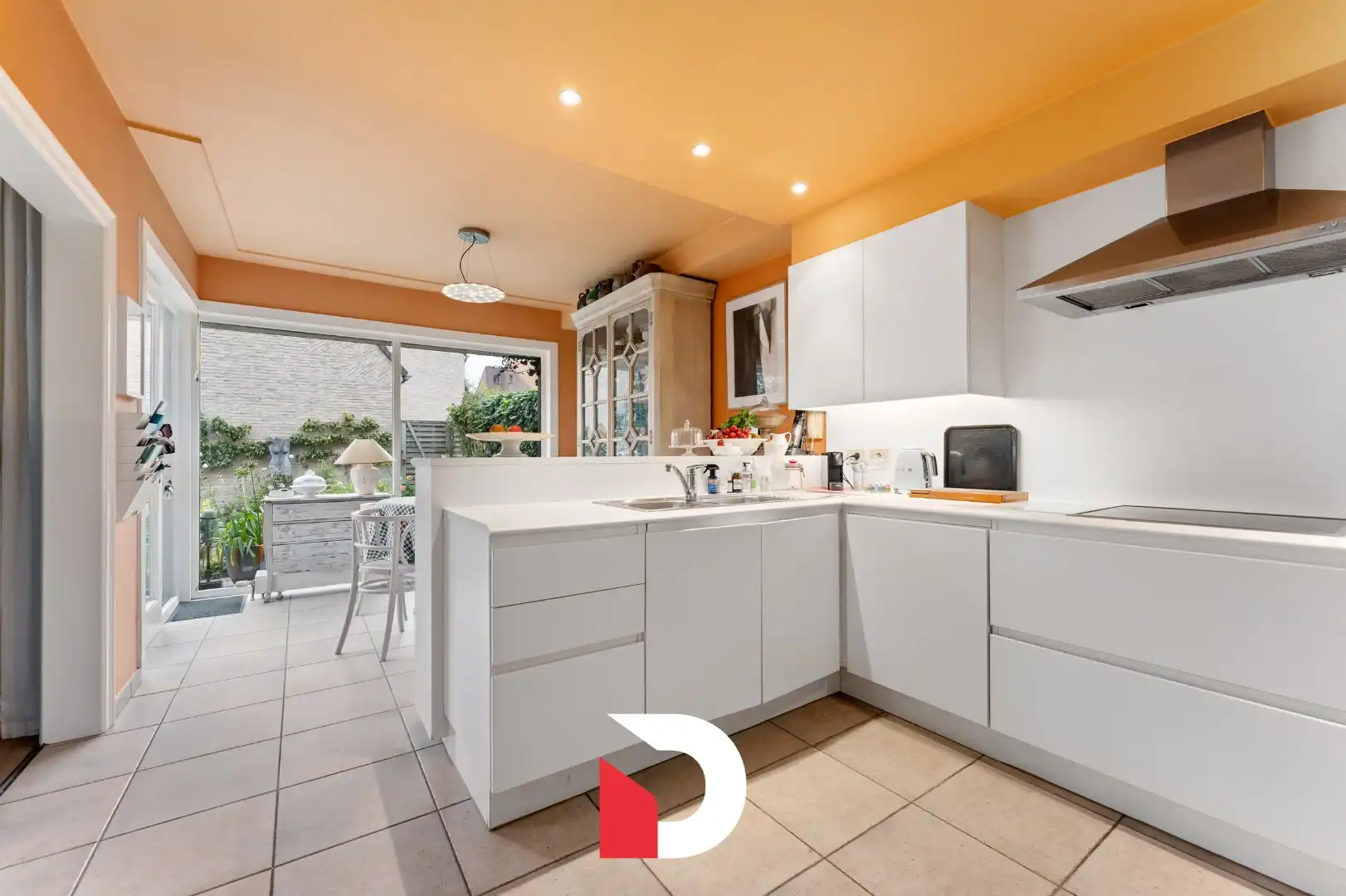 Exclusieve stadswoning met garage op toplocatie in hartje Brugge foto 5