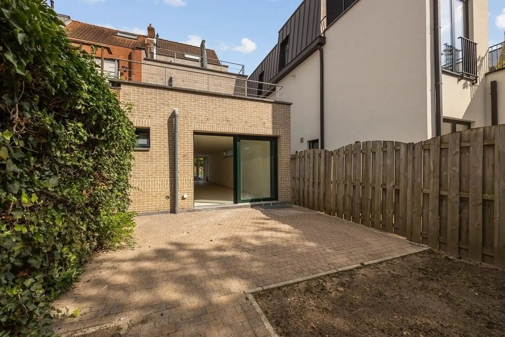 Commercieel pand met tuin & P  op toplocatie in Mariaburg foto 4