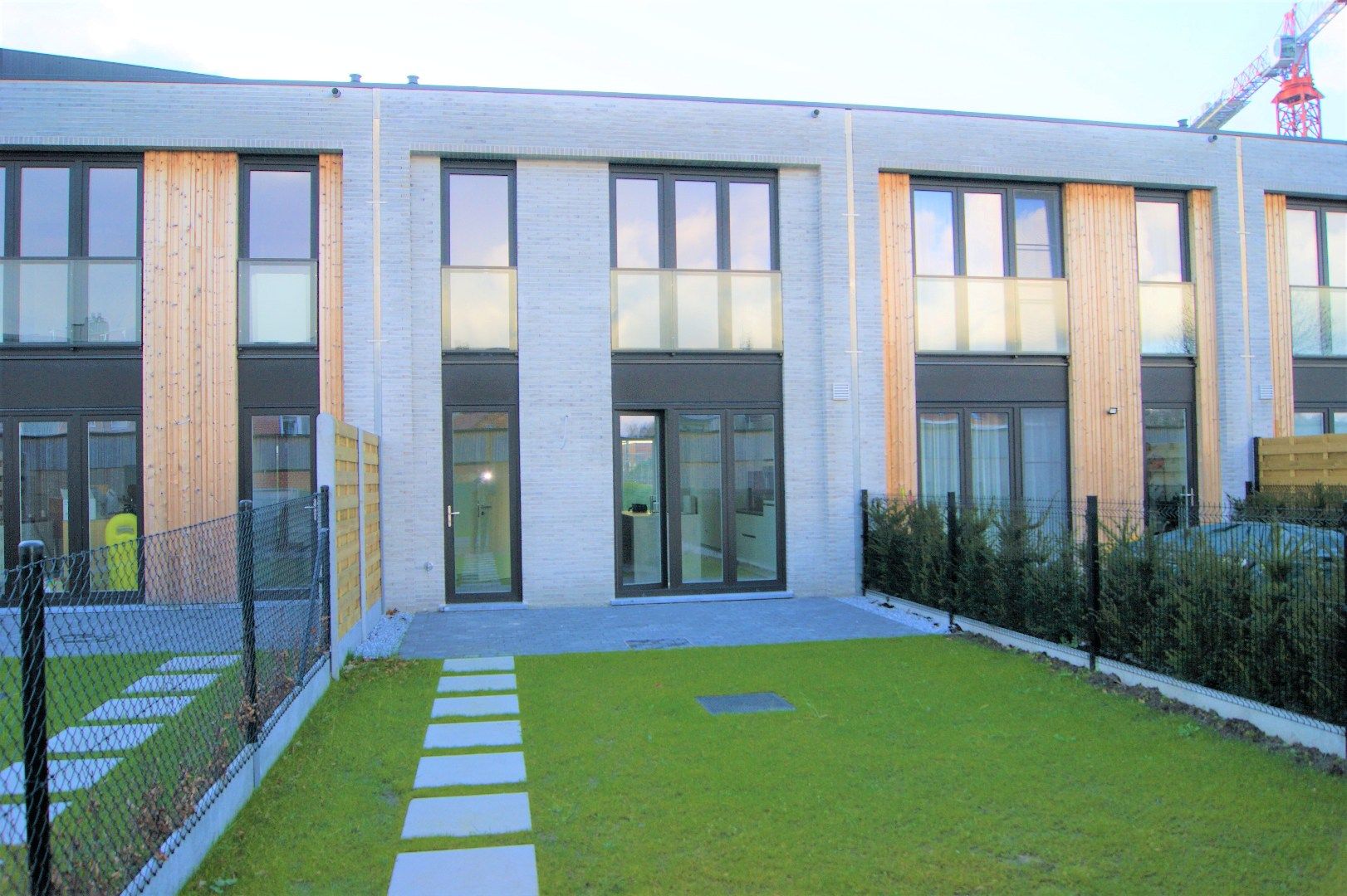 Instapklare energiezuinige woning met 3 slpk, tuin en garage, Roeselare foto {{pictureIndex}}