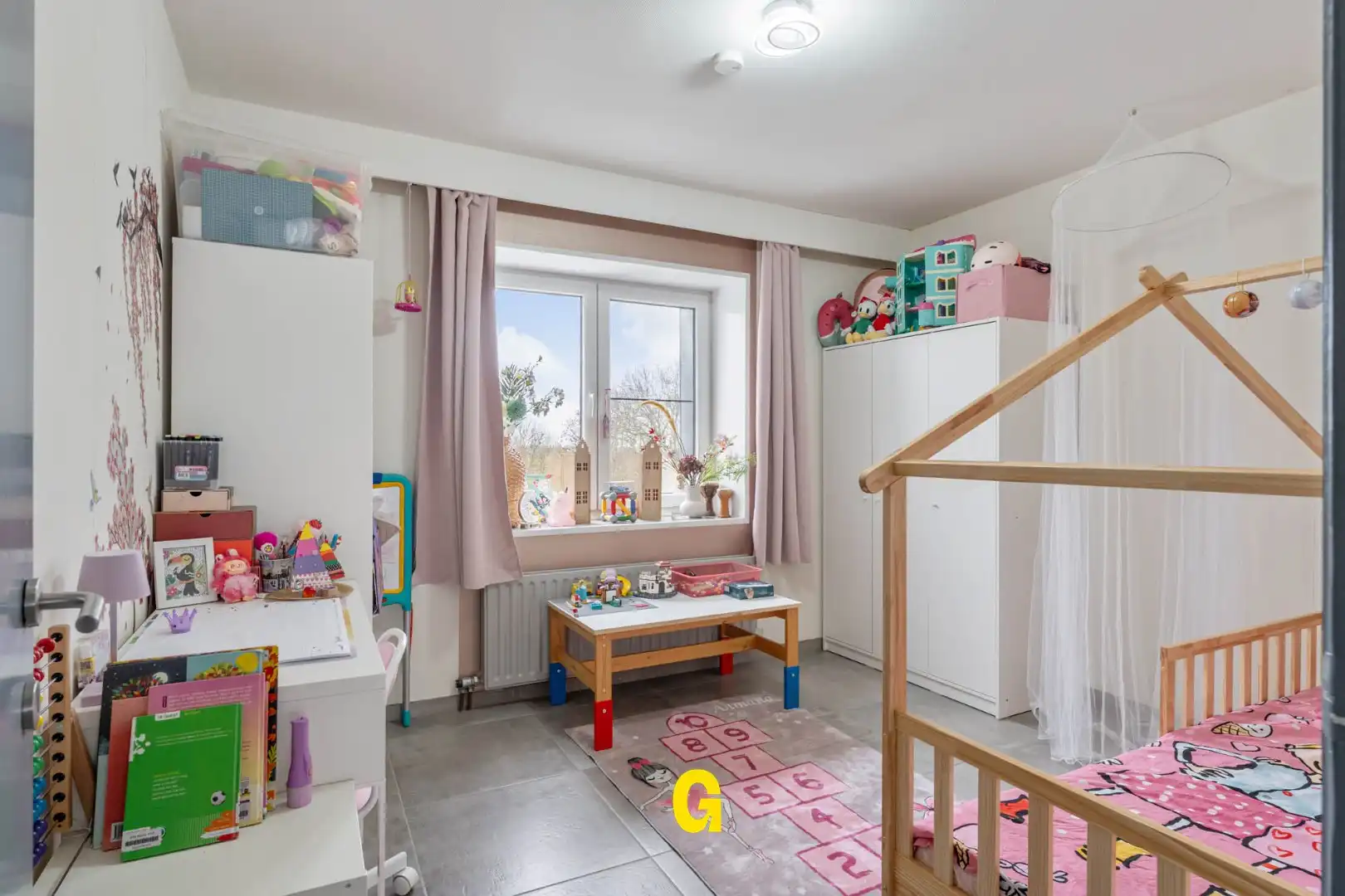 Netjes gerenoveerd twee slaapkamer appartement met terras en 2 standplaatsen in een kleinschalige residentie te Rijkhoven foto 13