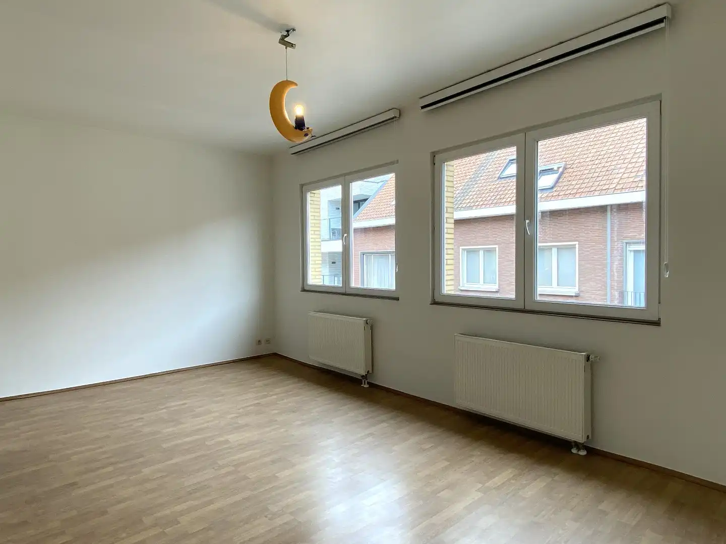 CENTRAAL GELEGEN RIJWONING MET 2 SLAAPKAMER EN KOER foto 13