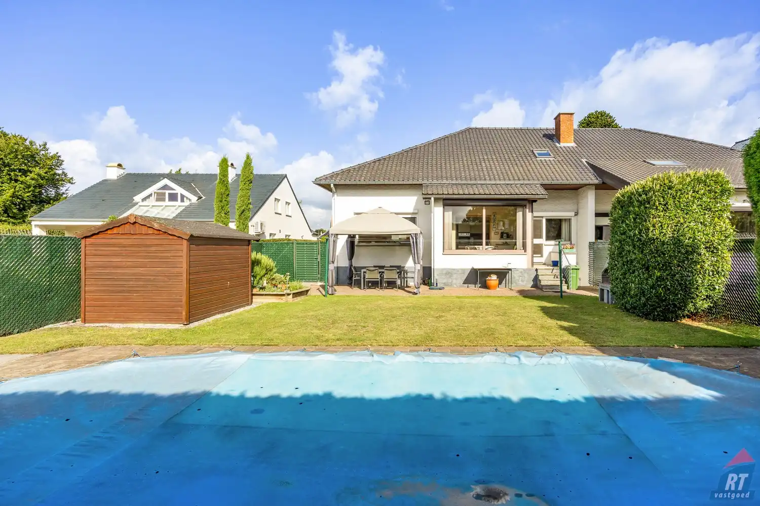 Charmante woning met zwembad op toplocatie in Sint-Truiden foto 21