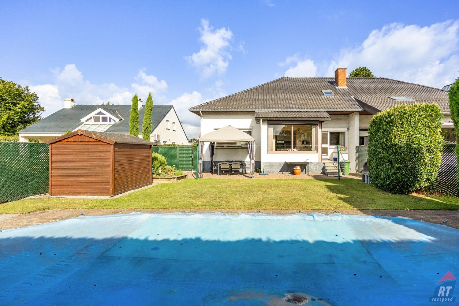 Charmante woning met zwembad op toplocatie in Sint-Truiden foto 21