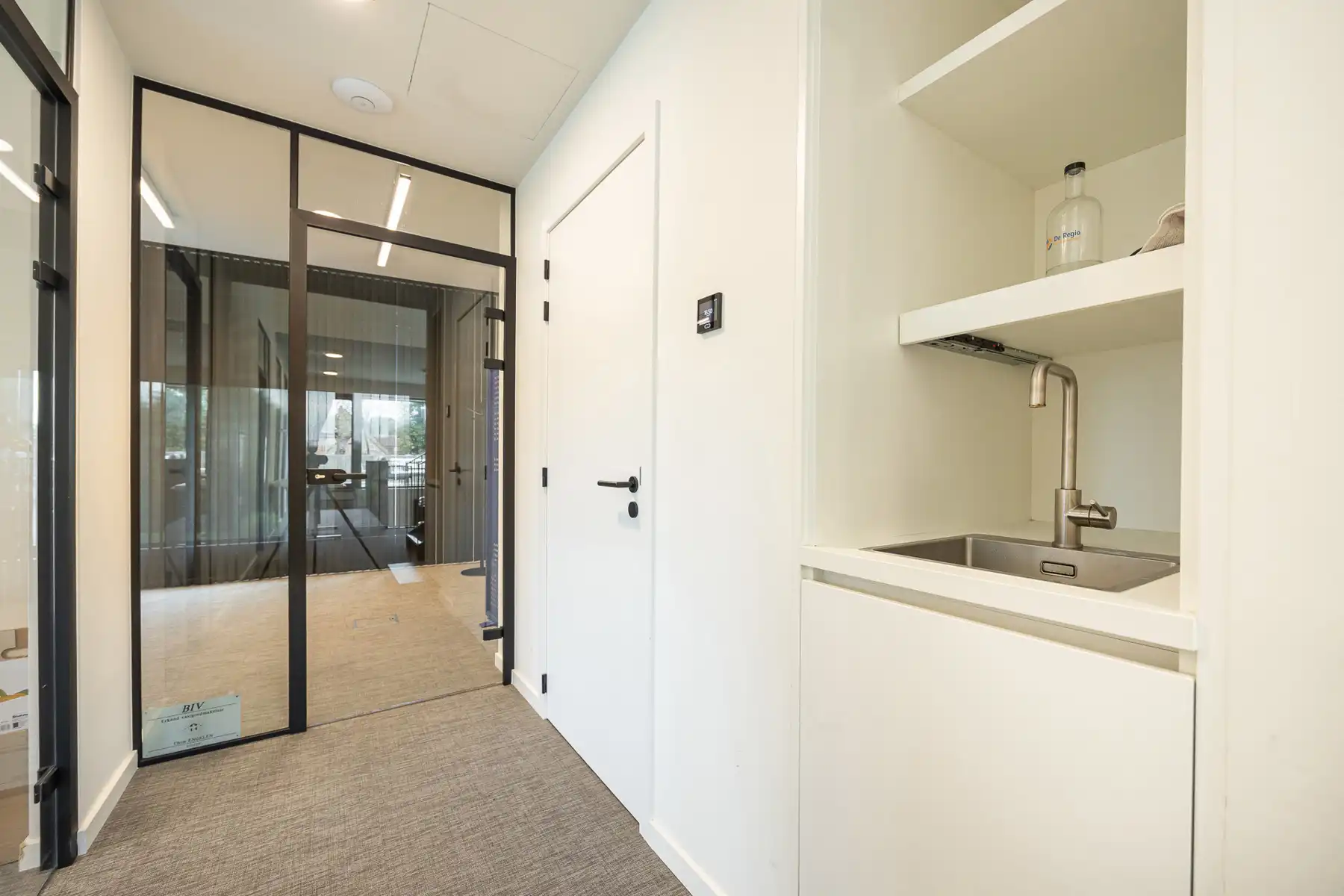 Architecturale klasse, maximale visibiliteit & TOP rendement foto 29