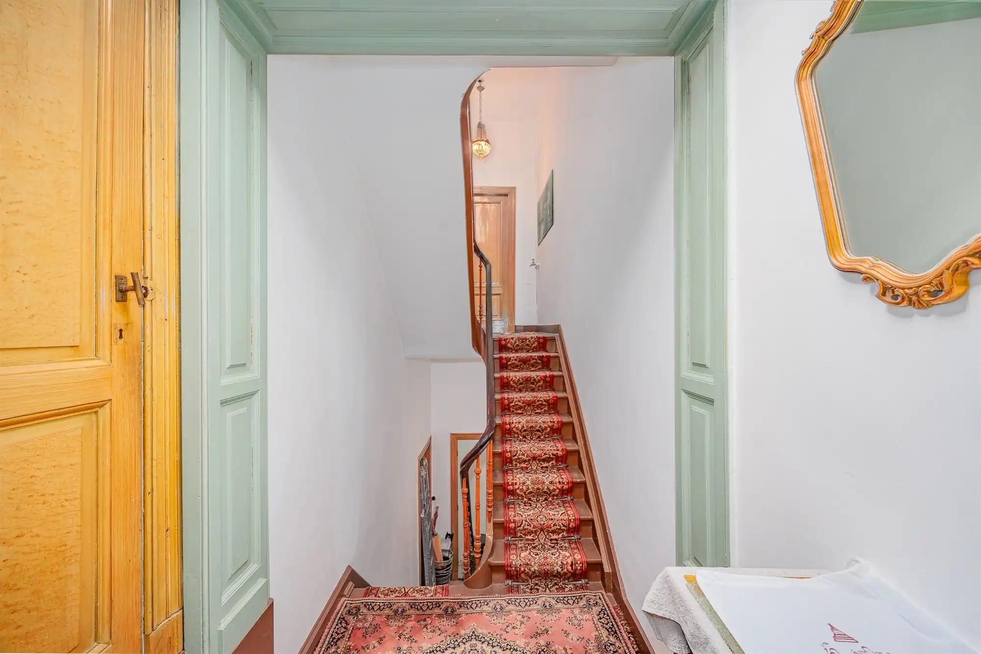 Prachtig winkelwoonhuis in eclectische stijl met 6 slk + zuidtuin foto 20