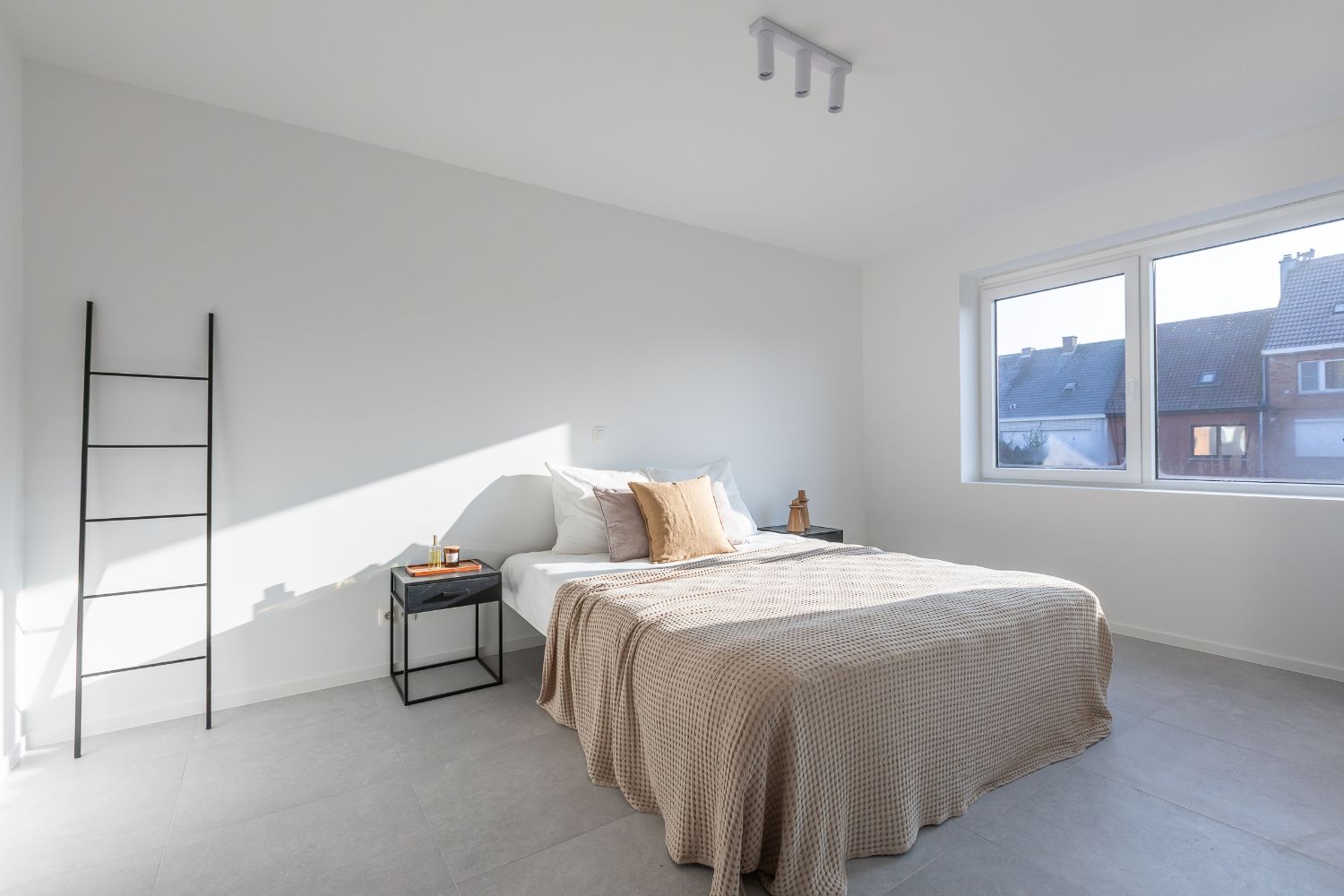 Gerenoveerd twee slaapkamer appartement foto 10