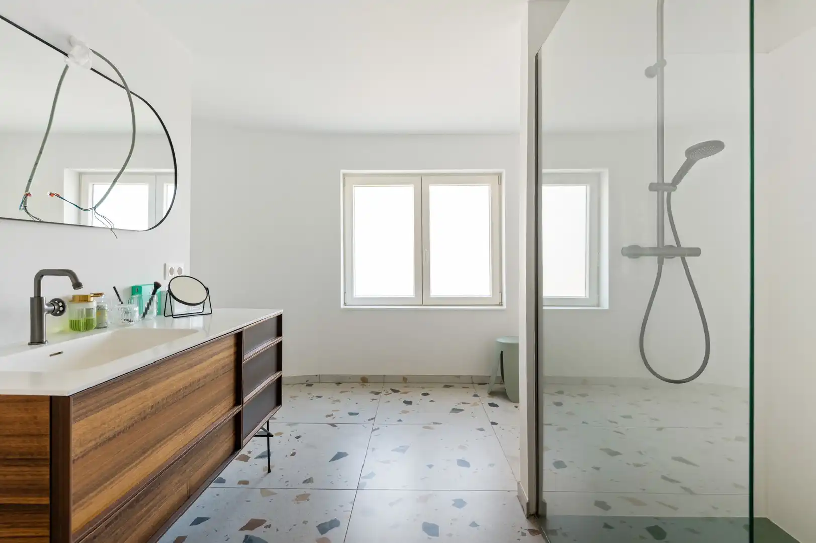 Vrijstaande woning op een ruim perceel van 3.330 m² met prachtig groen uitzicht en tal van mogelijkheden foto 23