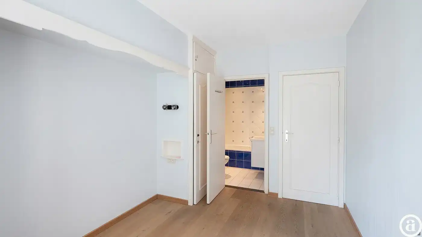 Ongemeubeld 3 slaapkamerappartement op het Rubensplein foto 6