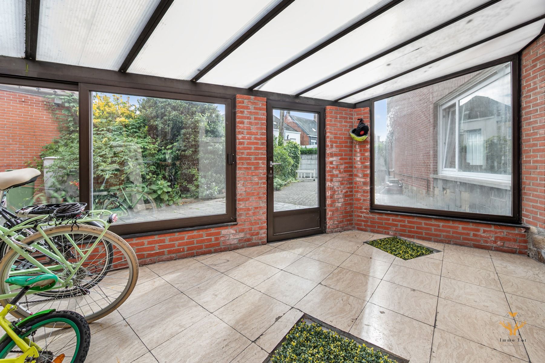 Ruime vrijstaande woning met 5 slaapkamers foto 15