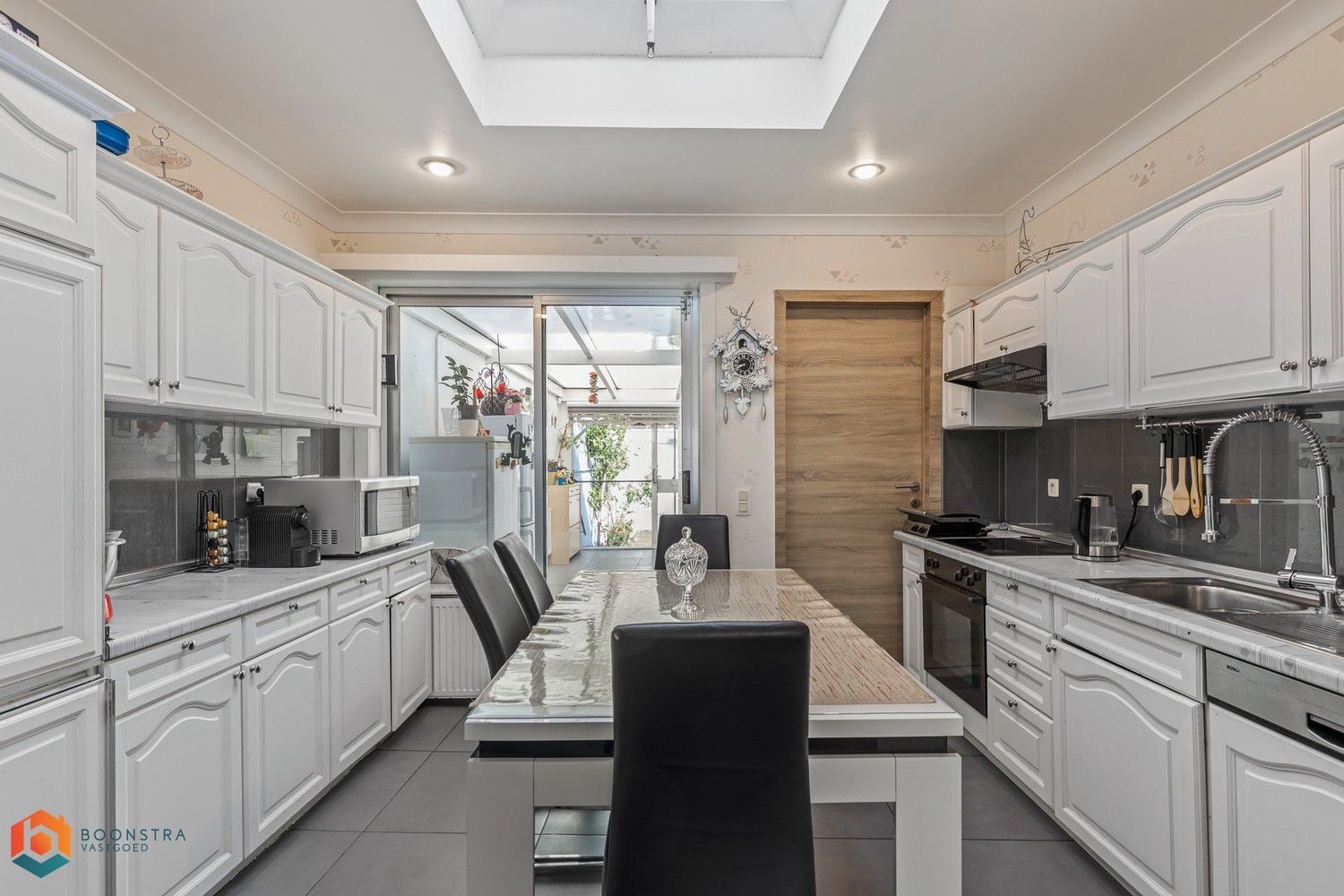 Instapklare woning met 3 slpkrs en garage foto 7