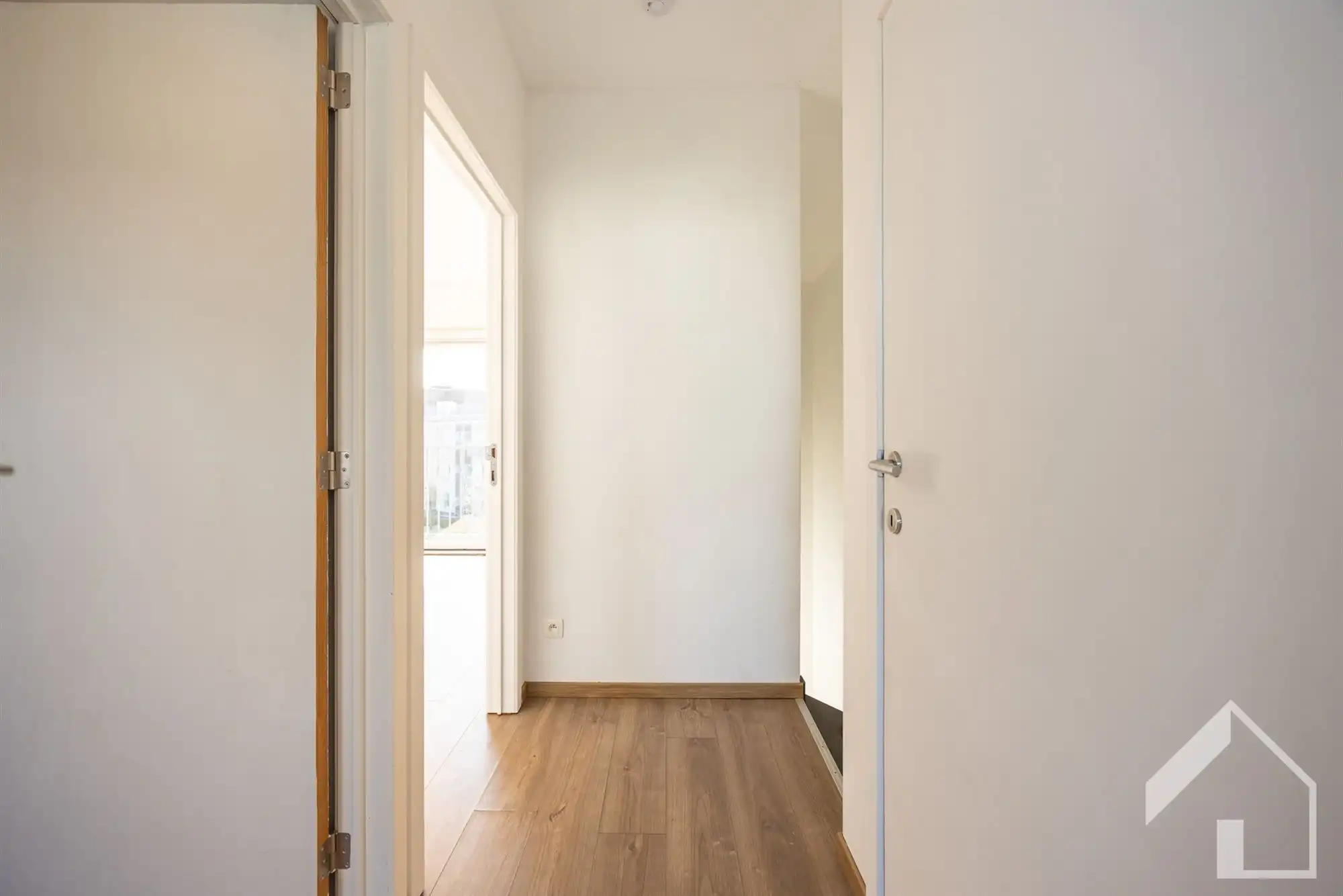 Ruime woning op een rustige locatie! foto 28
