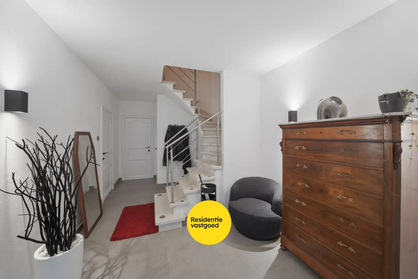 Ruime bel-étage woning met tuin en garage op rustige ligging te Bredene foto 24