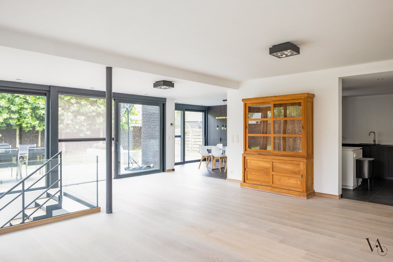 Ruime gerenoveerde gezinswoning met tuin te Pellenberg foto 6