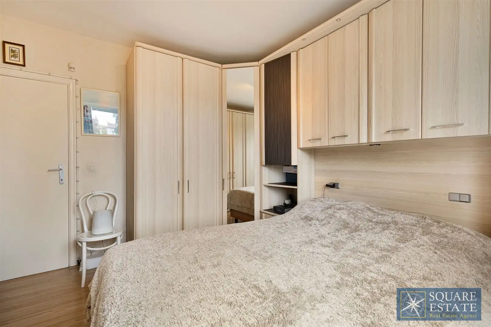 Appartementsgebouw foto 7