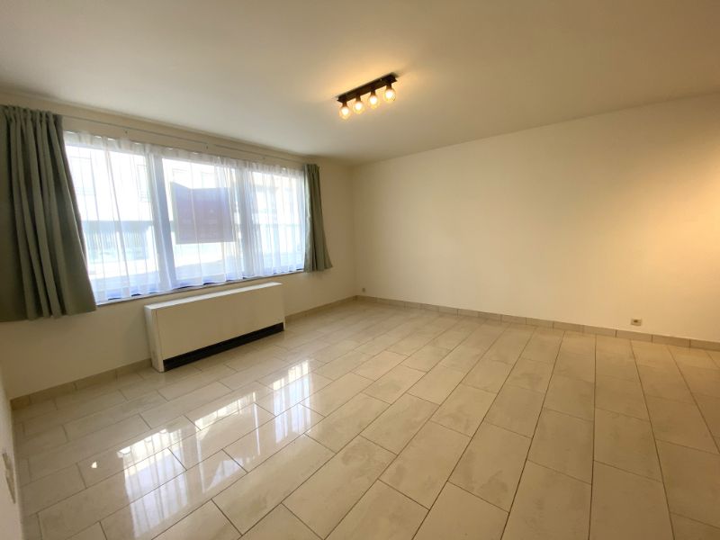 Gezellig gelijkvloers appartement (+-71m²) met autostaanplaats centrum Geel. foto 7