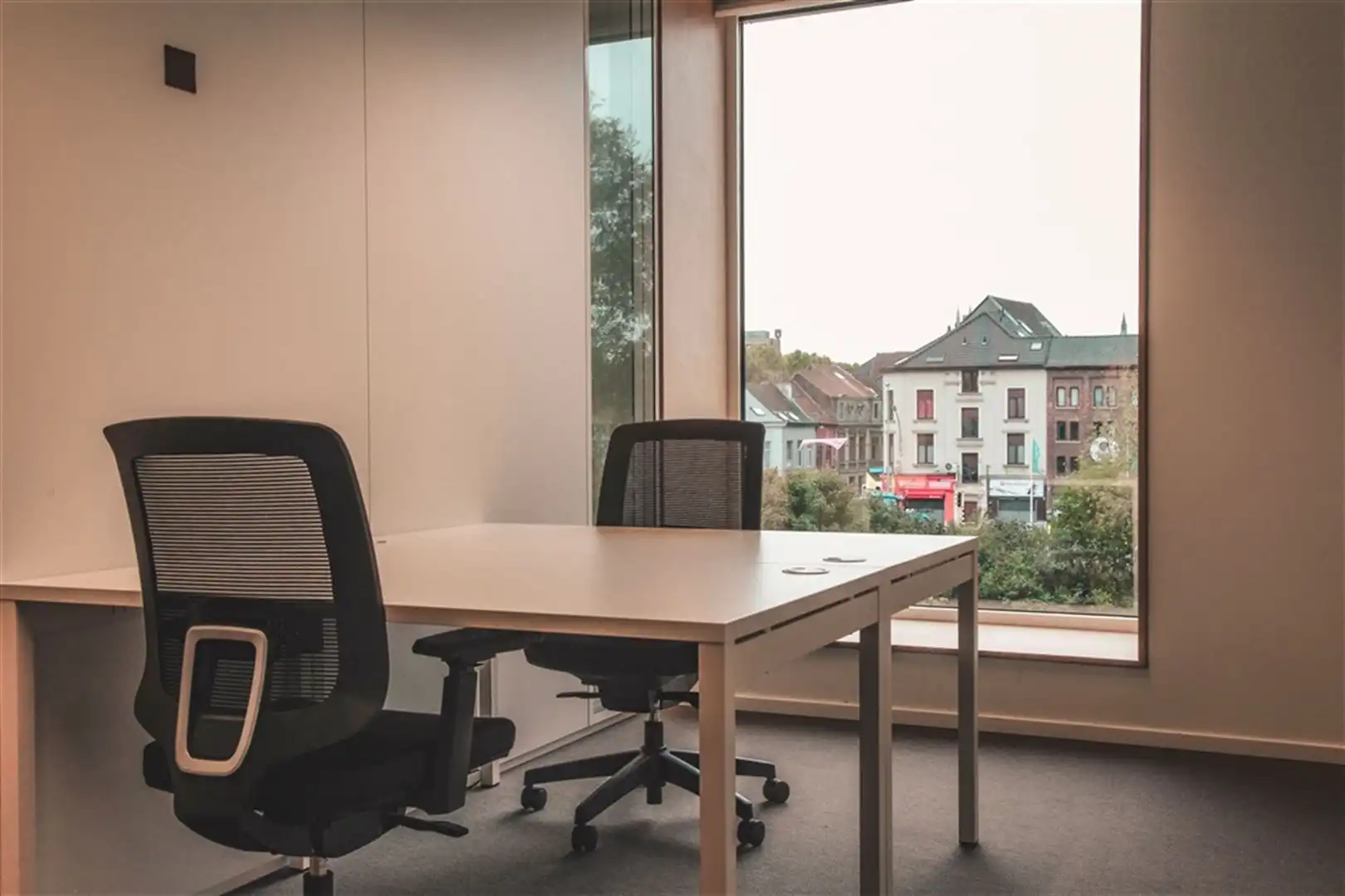 Full-service kantoren aan Dampoort station - ruimtes vanaf 17m² tem 63m² foto 24