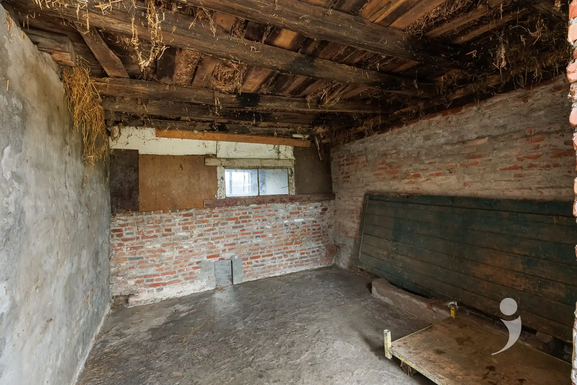Unieke te renoveren hoeve op perceel van 68a  foto 26