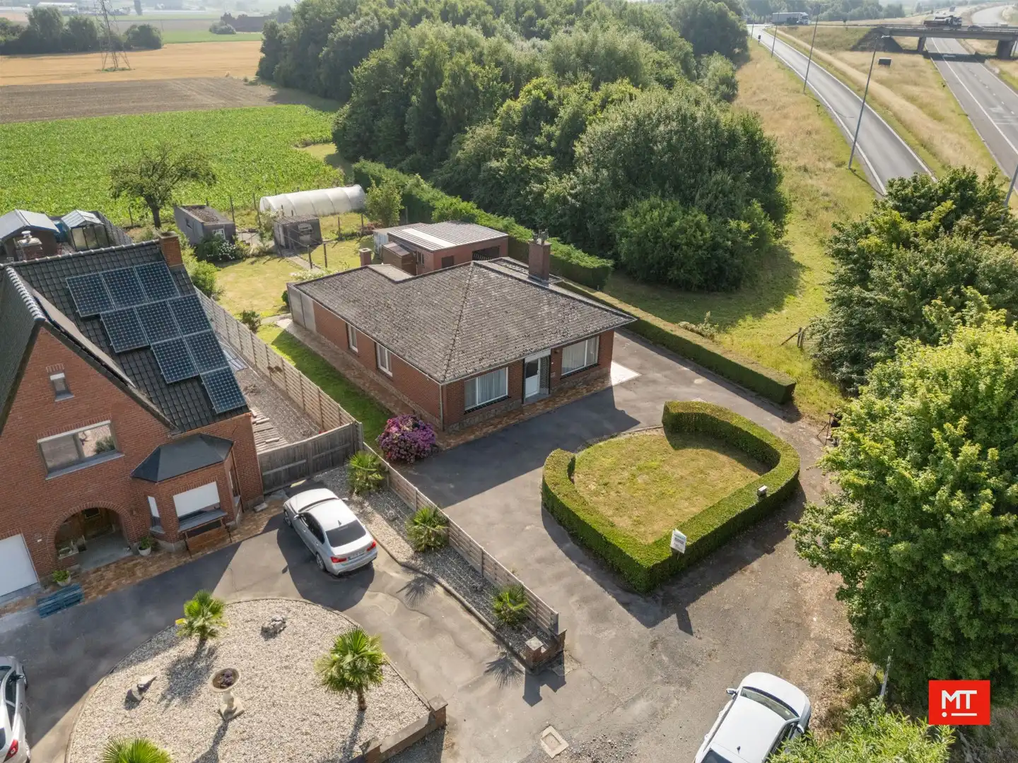 Alleenstaande woning met 3 slaapkamers, tuin en garage in het landelijke Zonnebeke foto 18