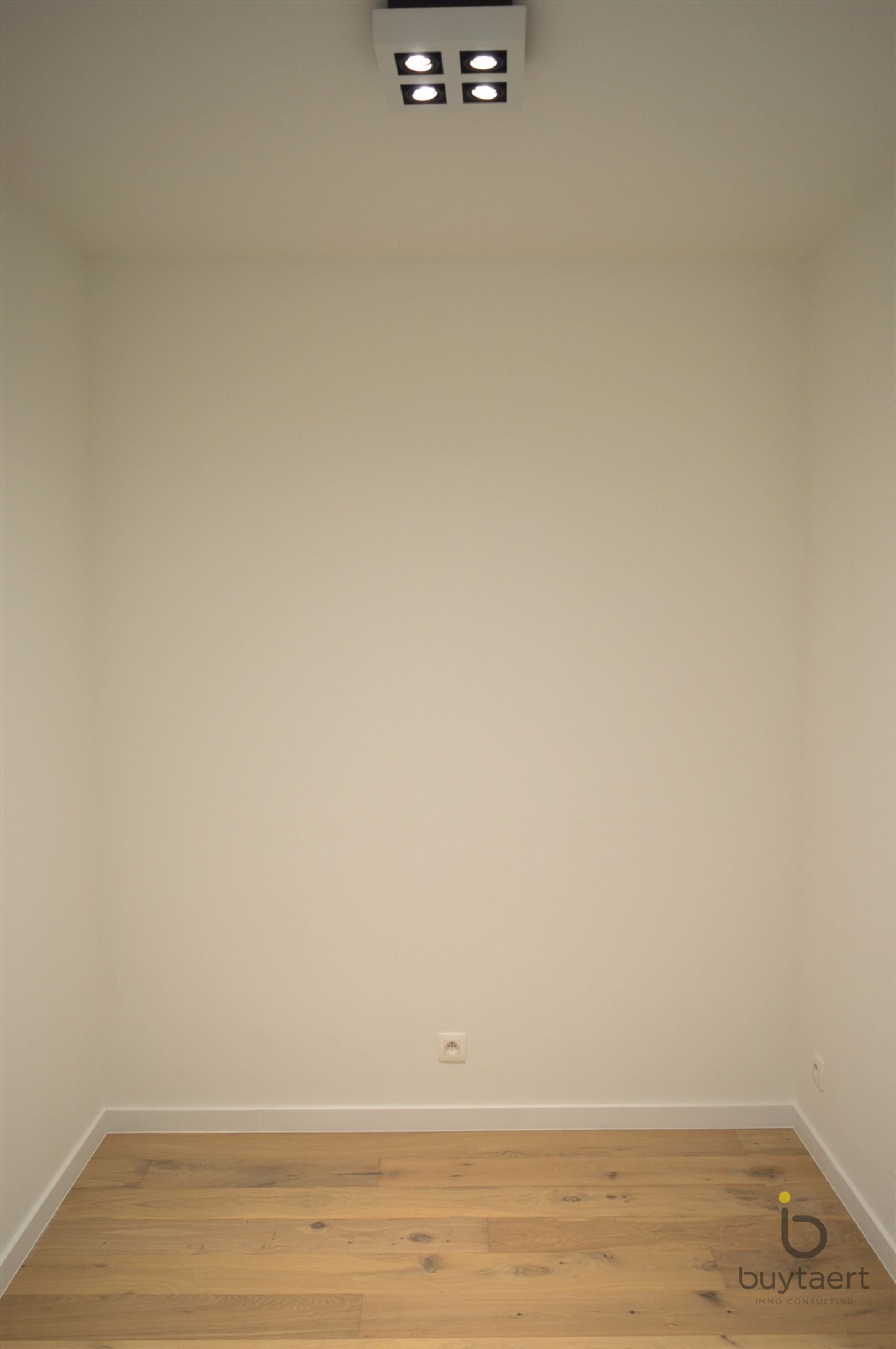 Nieuwbouw gelijklvoers appartement met twee slpks. foto 16