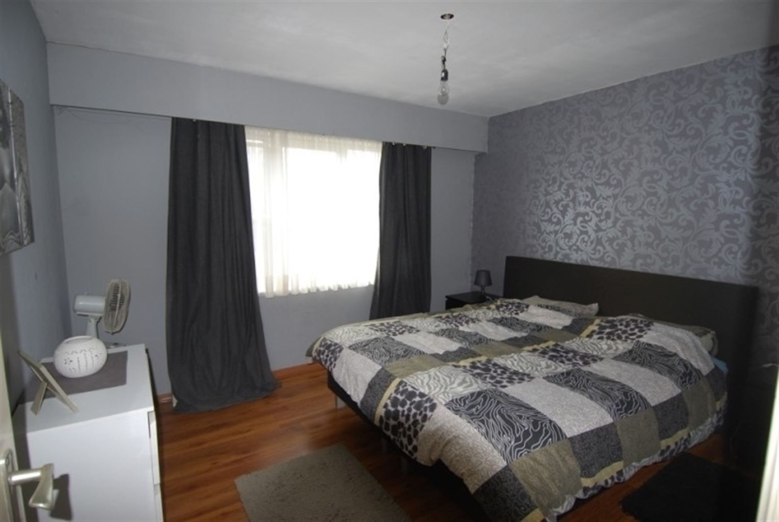 Ruim appartement met 3 slaapkamers en garagebox, gelegen in een rustige, kindvriendelijke omgeving. foto 5