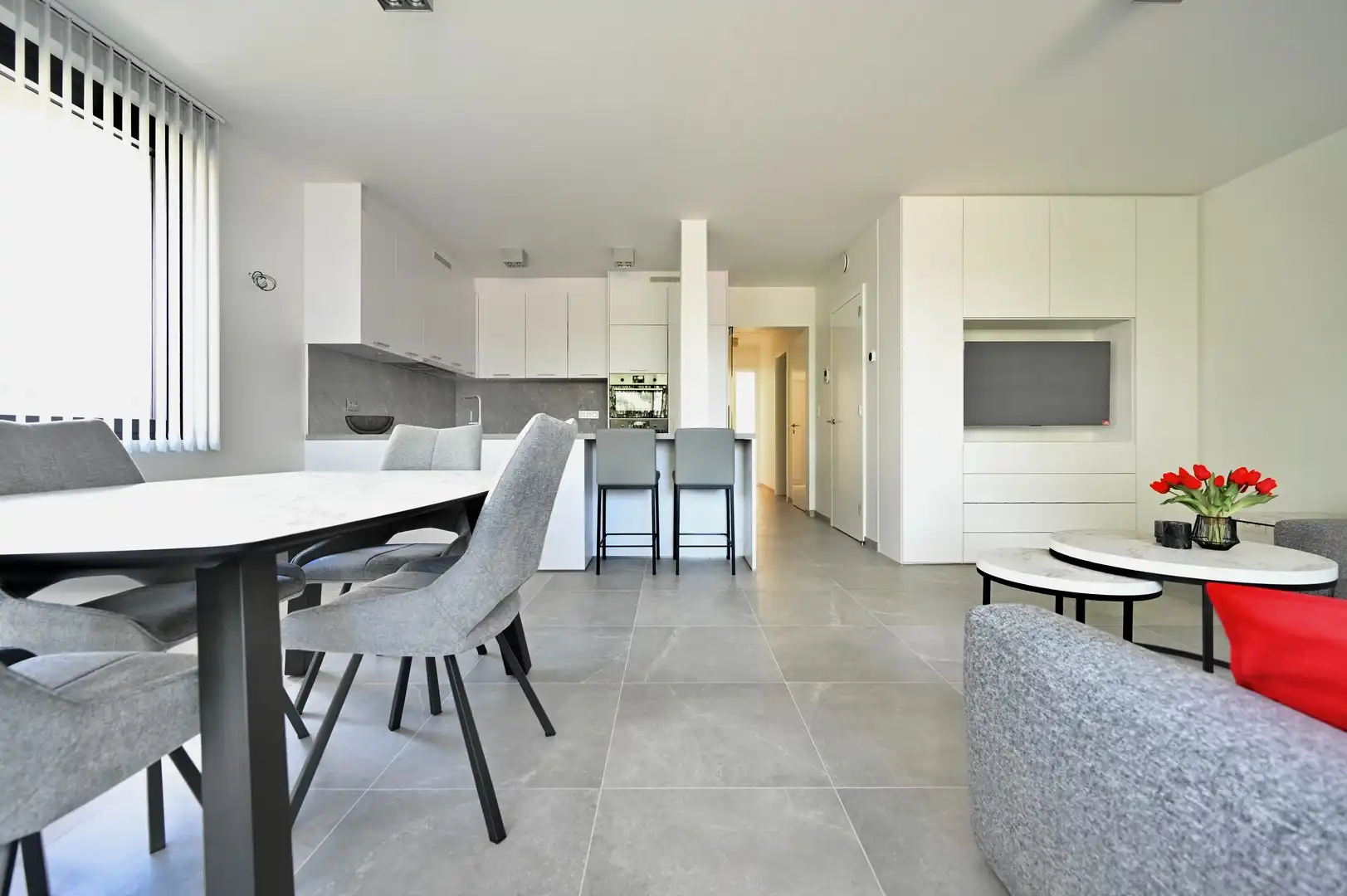 Instapklaar en volledig bemeubeld dakappartement te koop in hartje Bornem foto 5