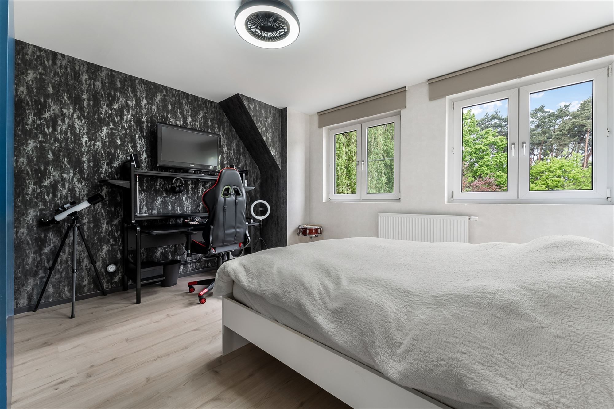 UITERST KNAPPE GERENOVEERDE WONING MET 4 SLAAPKAMERS, ZEER RUSTIG GELEGEN TE PAAL foto 19