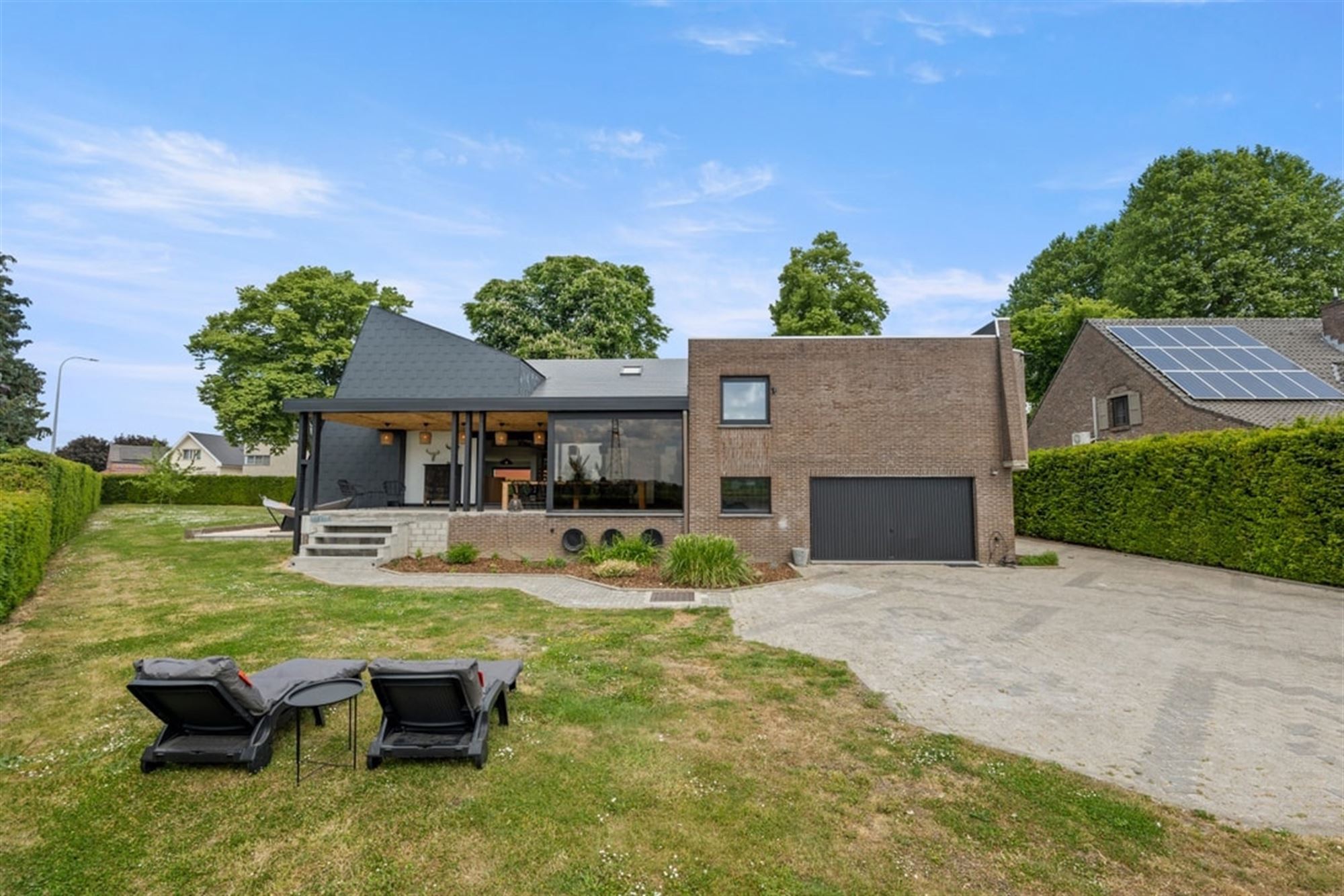 UNIEKE DESIGNWONING MET MODERNE AFWERKING EN STIJVOLLE ARCHITECTUUR foto 71