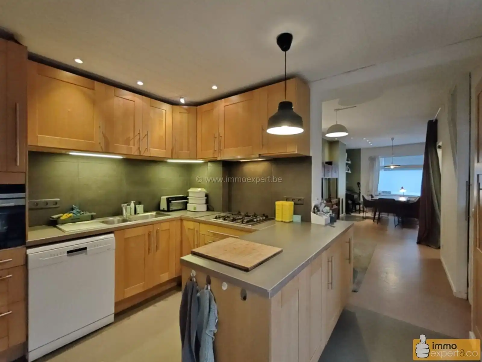 UNIEKE woning type halfopen pal in hartje TERNAT foto 8