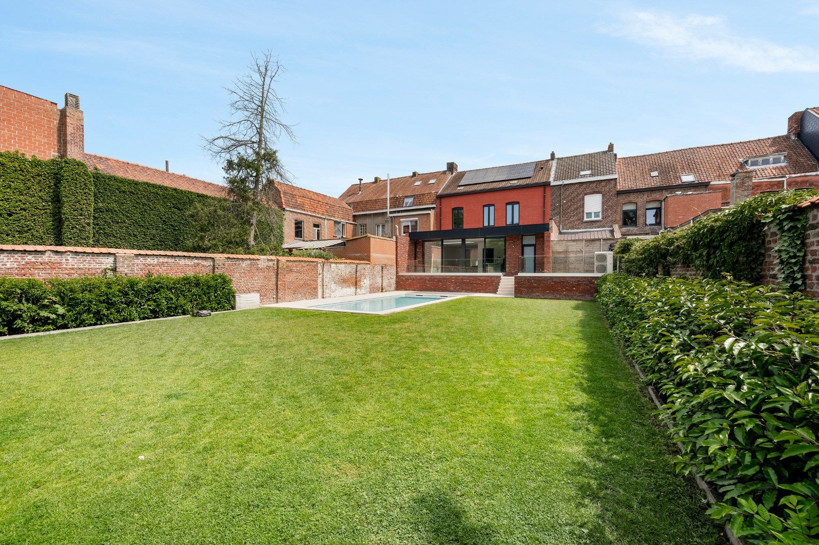 ENERGETISCHE HOOGSTAANDE GERENOVEERDE WONING MET VERWAMRD ZWEMBAD foto 13