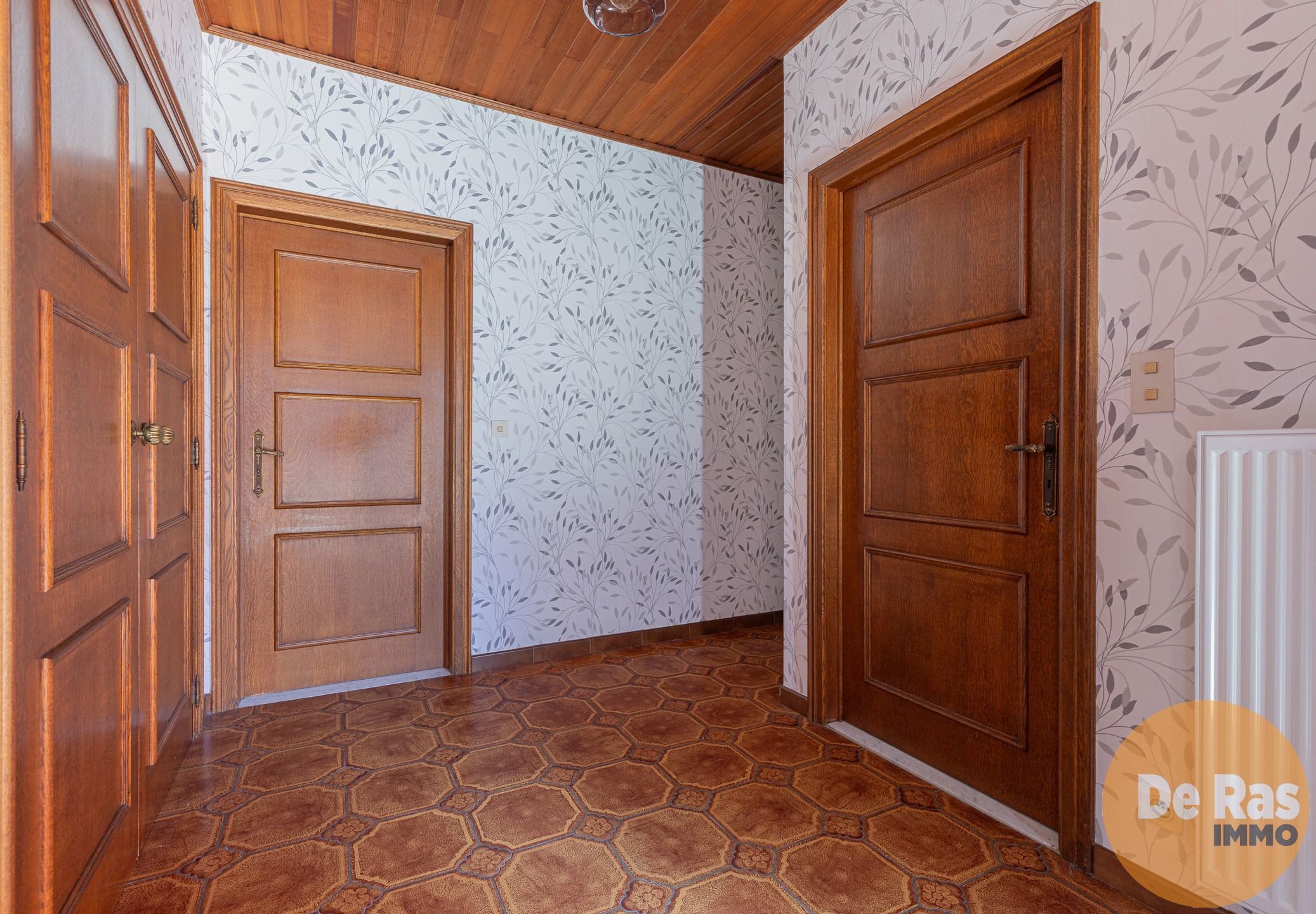 NIEUWERKERKEN- Bungalow met 4 slaapkamers en loods van 150m² foto 9