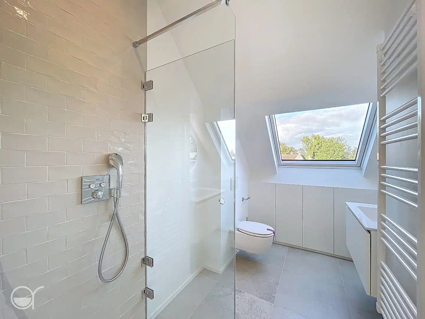 Luxueuze, energiezuinige woning met praktijkruimte/kantoor/hobbyruimte foto 22