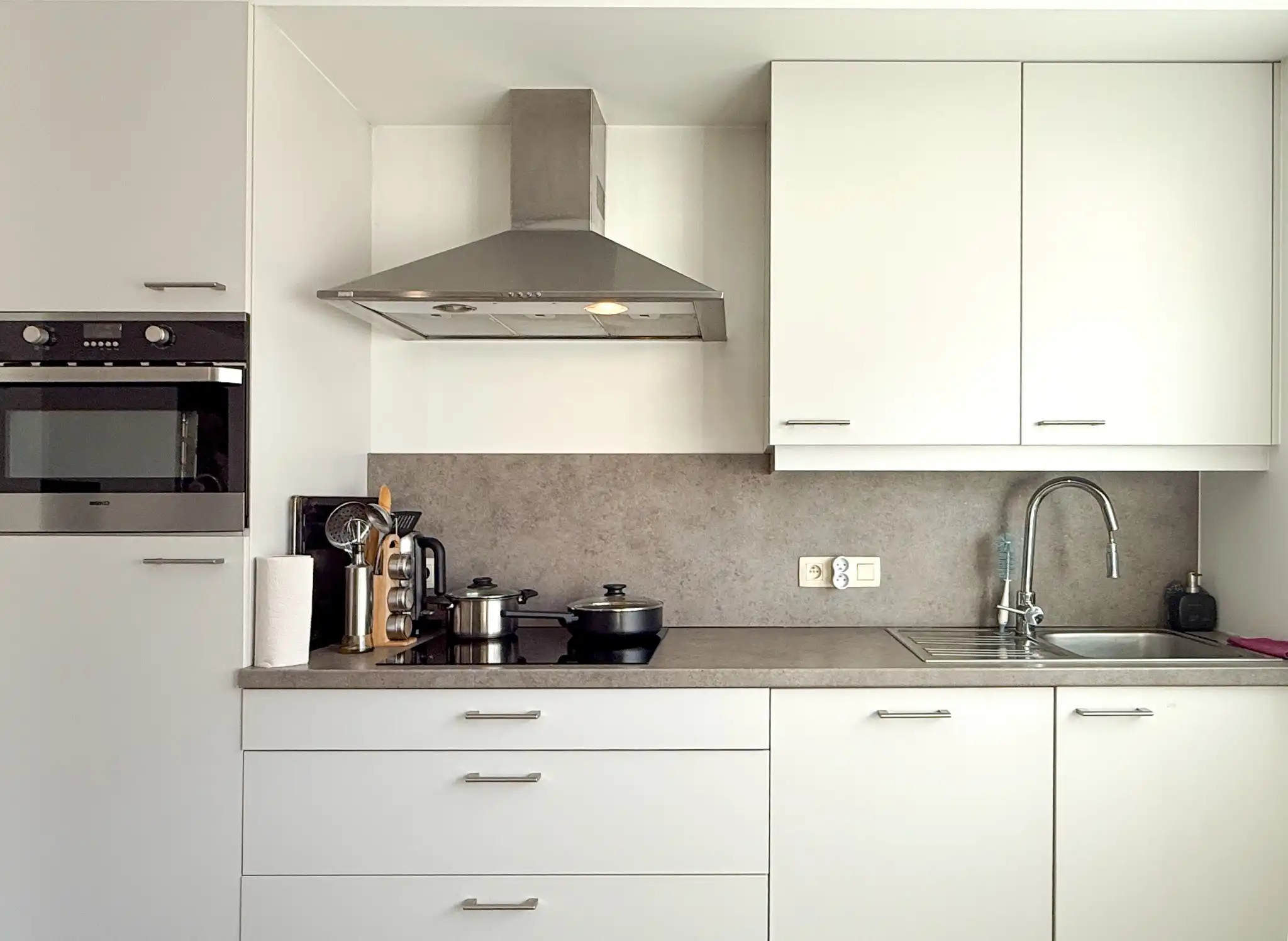 Gelijkvloers appartement met 2 slaapkamers en autostaanplaats foto 5