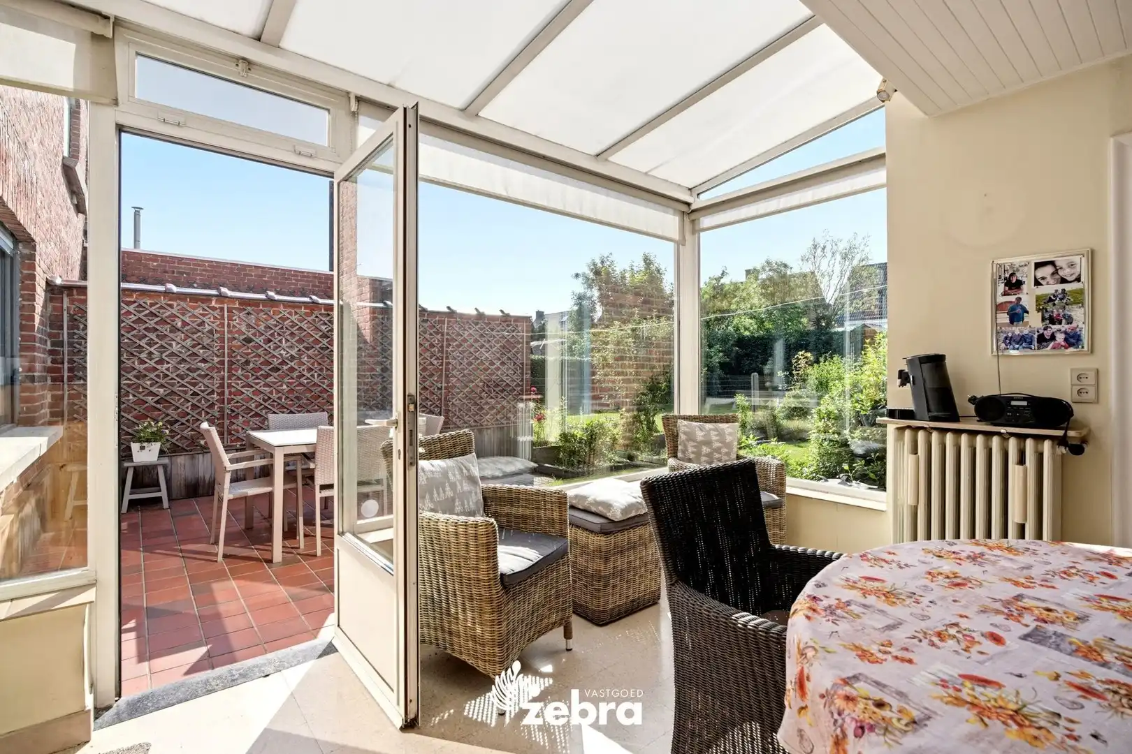 Ruime gezinswoning met 3 slaapkamers, ingerichte zolder, garage en tuin! foto 9