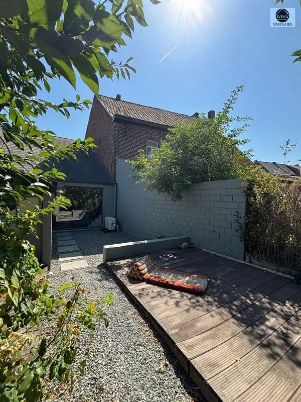 GERENOVEERDE WONING MET 3 SLAAPKAMERS, GARAGE EN TUIN foto 14