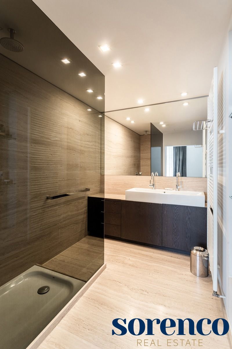 Sales en Rentback - ruime duplex + P te centrum Antwerpen foto 9