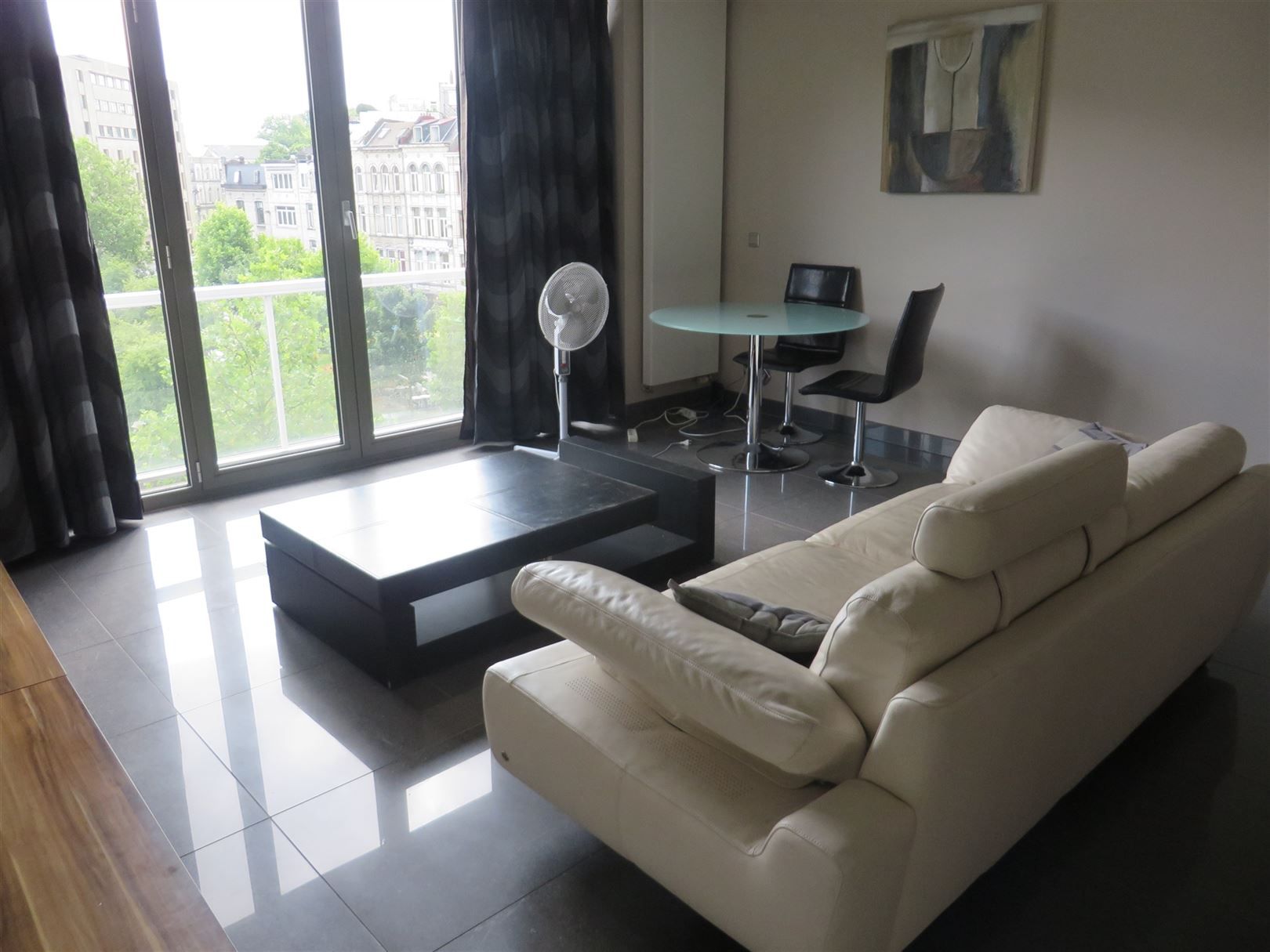 Duplex 2-slaapkamerappartement met terras! foto 2