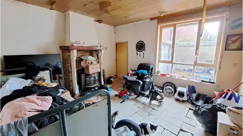 Te renoveren 2-slaapkamerwoning met ruim TERRAS te koop in het centrum van Brugge foto 2