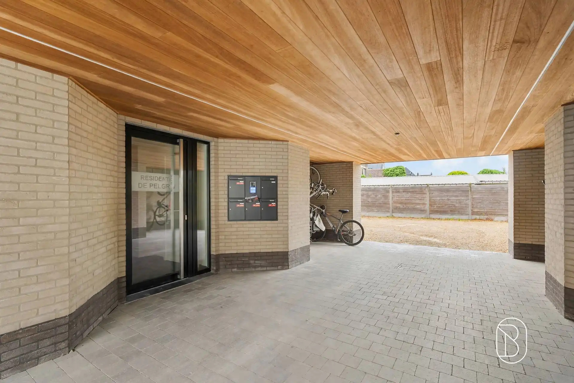 Recent appartement met 2 slaapkamers in Landegem foto 12