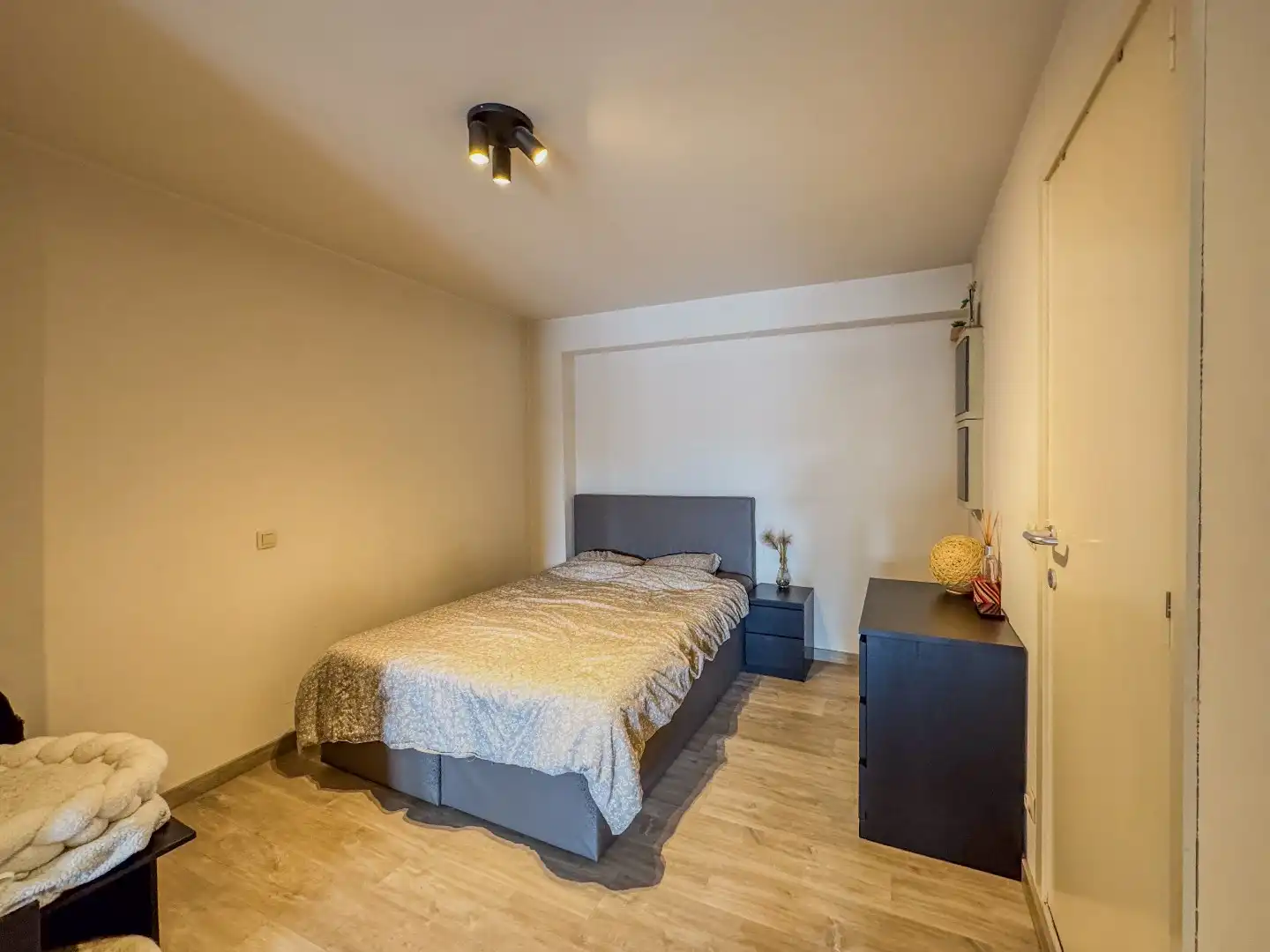 Zeer centraal gelegen appartement met 1 slaapkamer foto 9