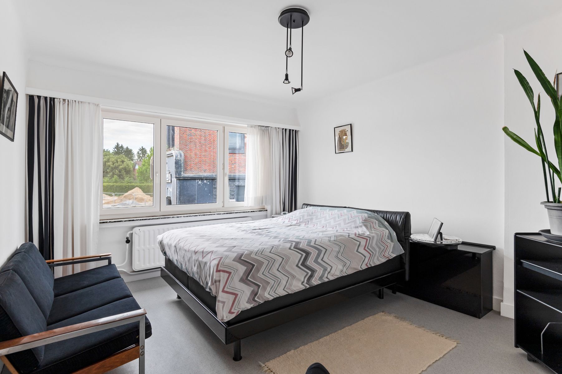 Woning met tuin en garage vlakbbij het centrum van Wijnegem. foto 13