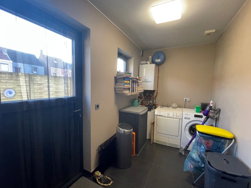 Woning met 3 slaapkamers, polyvalente ruimte, garage en ruim terras foto 7
