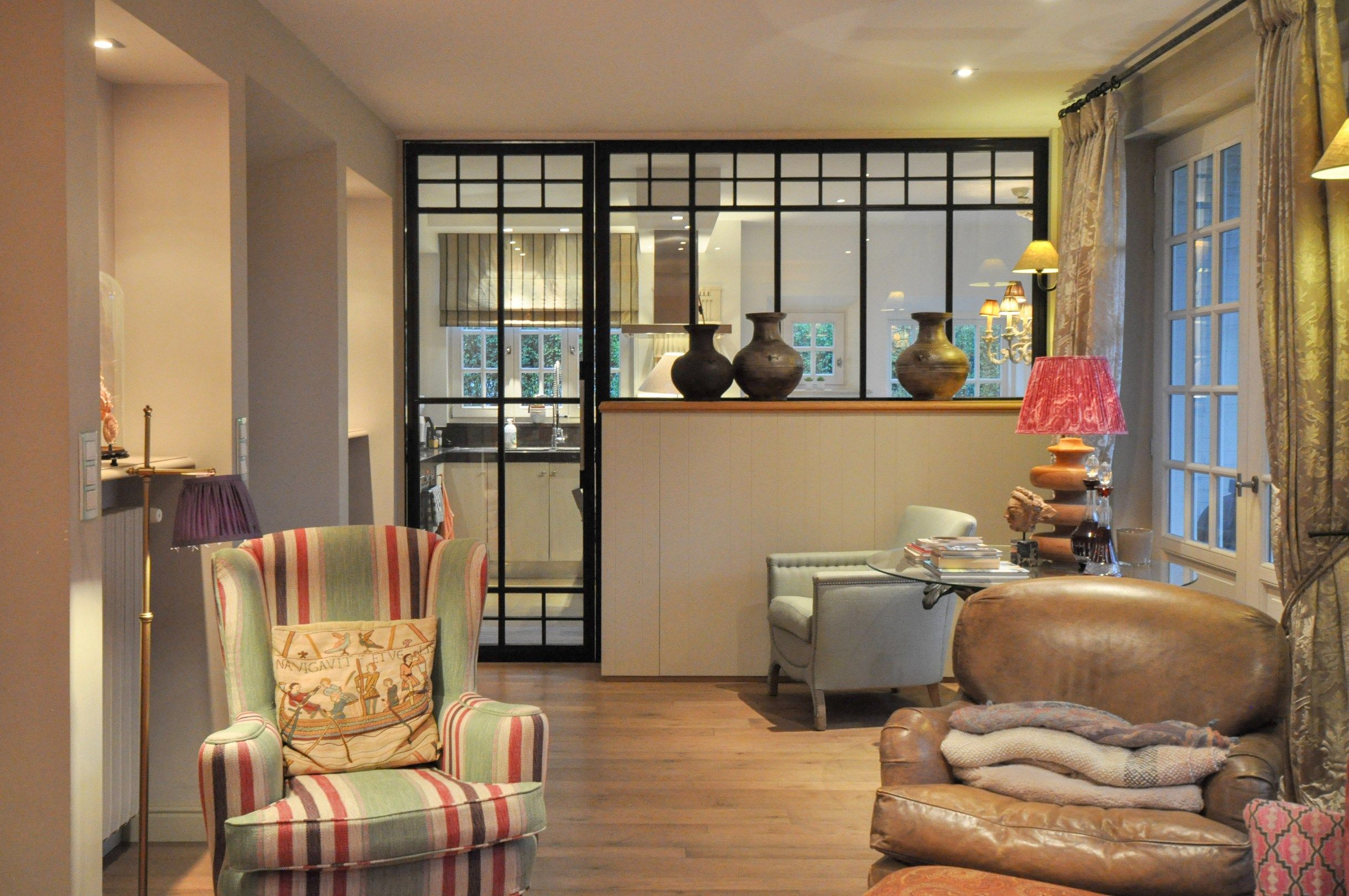 Charmante villa gelegen in een rustige residentiele wijk. foto 12