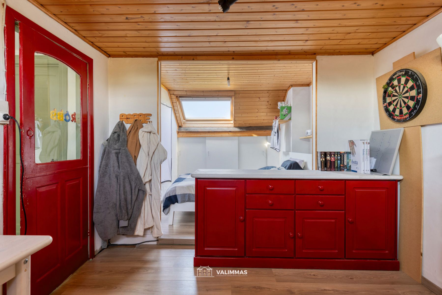 Een verzorgde, instapklare rijwoning met garage & mooie tuin foto 20