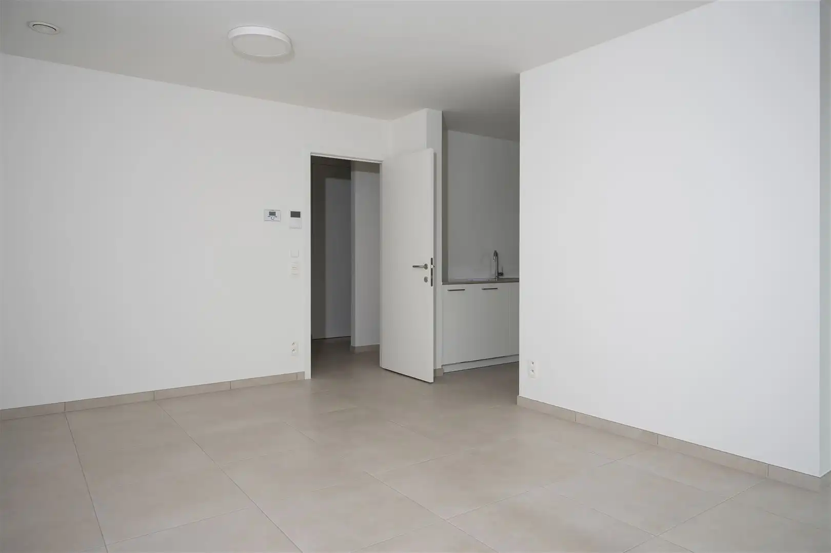 Gelijkvloers nieuwbouw appartement te huur  foto 3