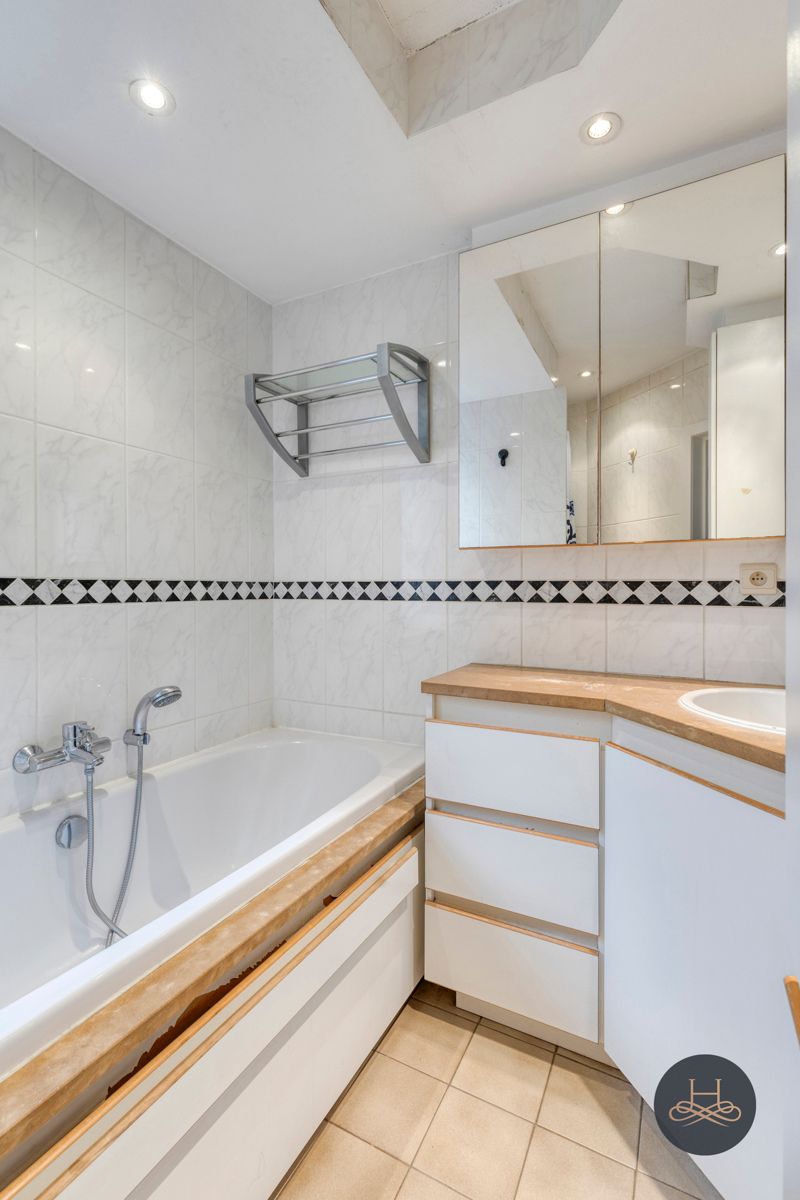 Instapklare woning met mooie tuin op toplocatie foto 15